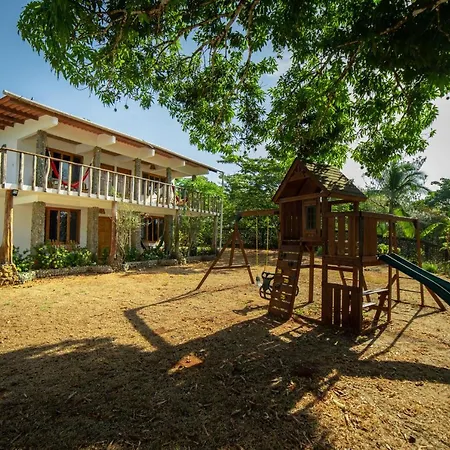 Hotel Playa Reina Llano de Mariato Exterior photo